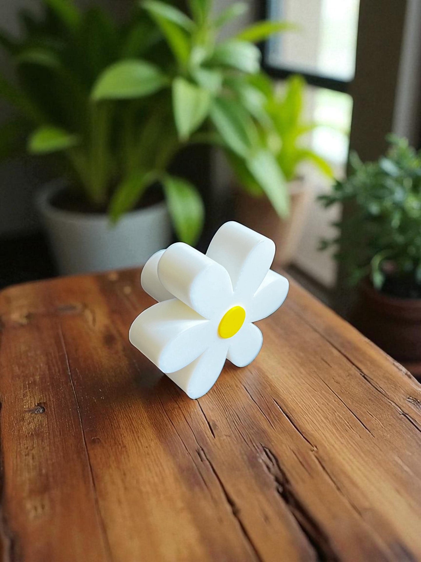 Daisy Drawer Knob – Whimsical White Flower Cabinet Pull with Yellow Center