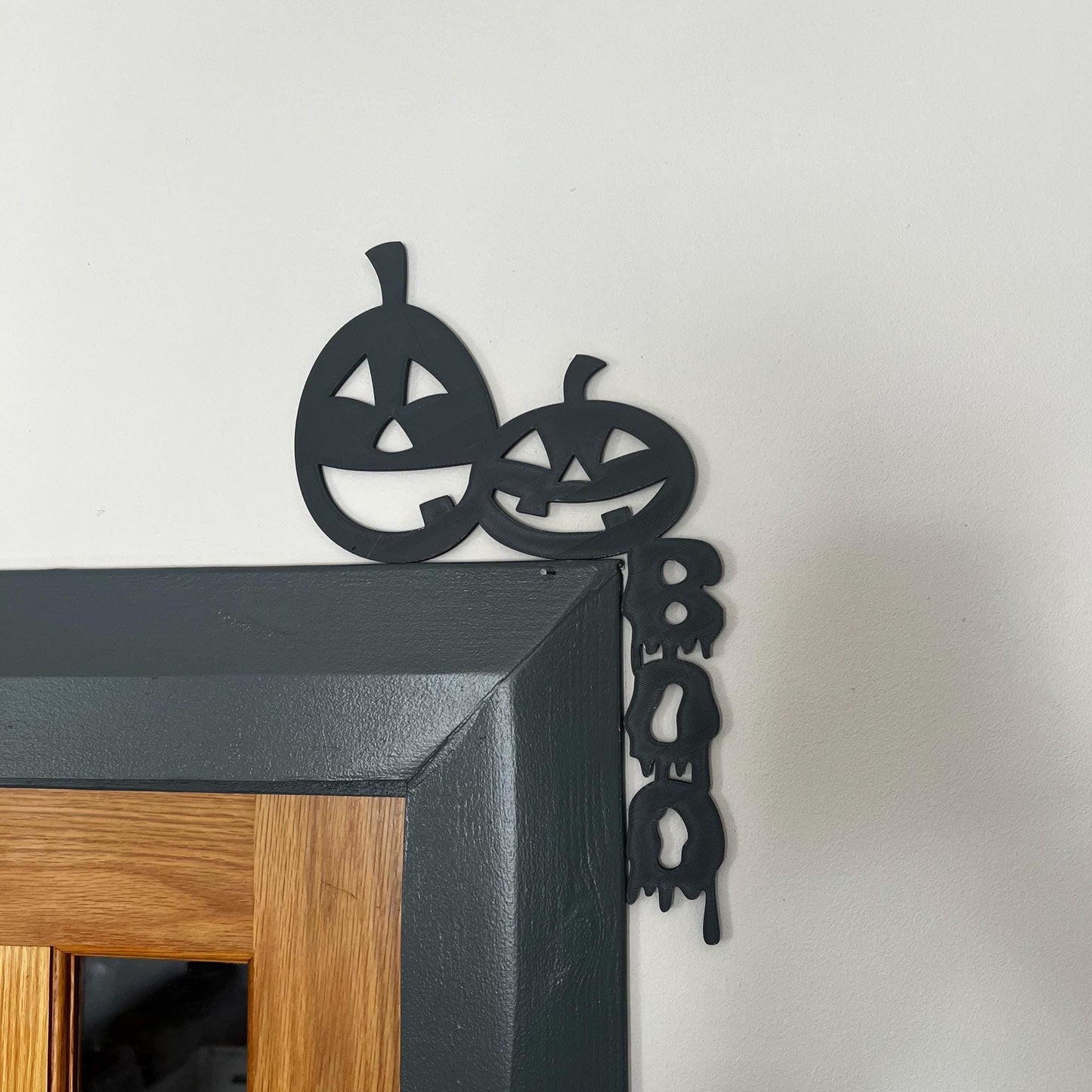 Halloween Door Corner Sign: Dripping BOO, Jack-o'-Lanterns