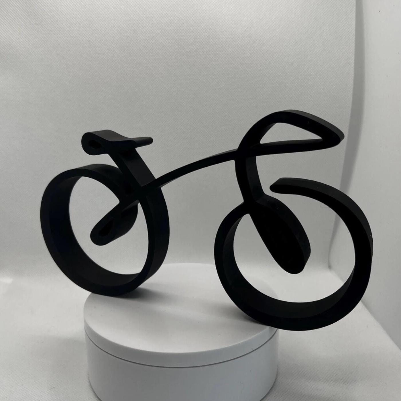 3D Printed Minimalist Bicycle Desk Decor: Modern Cycling Gift