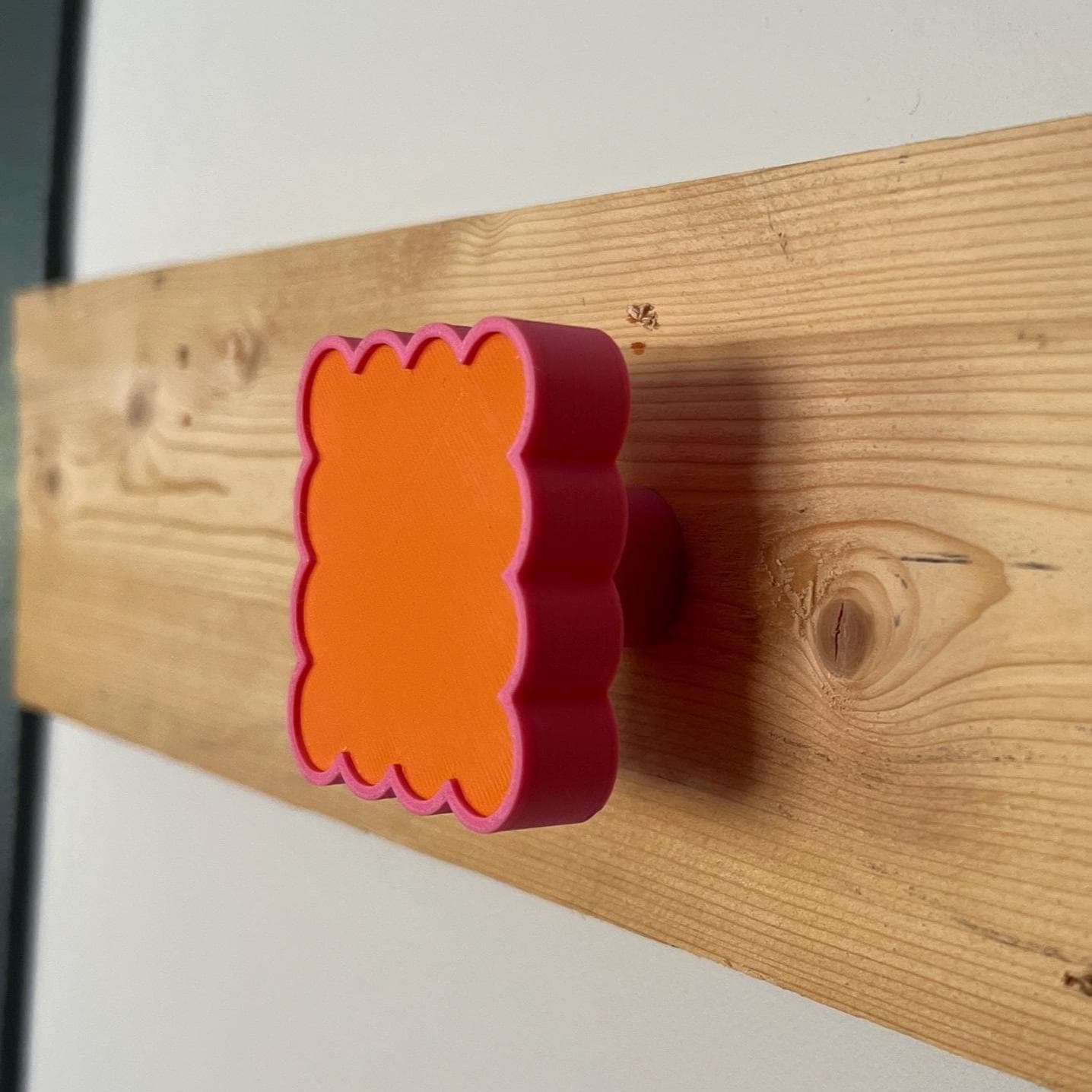 3D Printed Scalloped Wall Hook: Retro Modern Hanger, Orange & Pink
