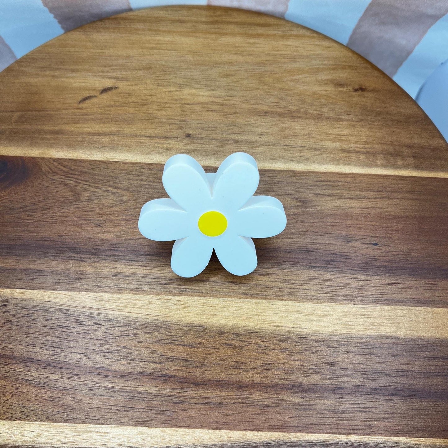 Daisy Flower Wall Hook | Cute Decorative Coat Hook | Kids Room, Nursery, Entryway Storage
