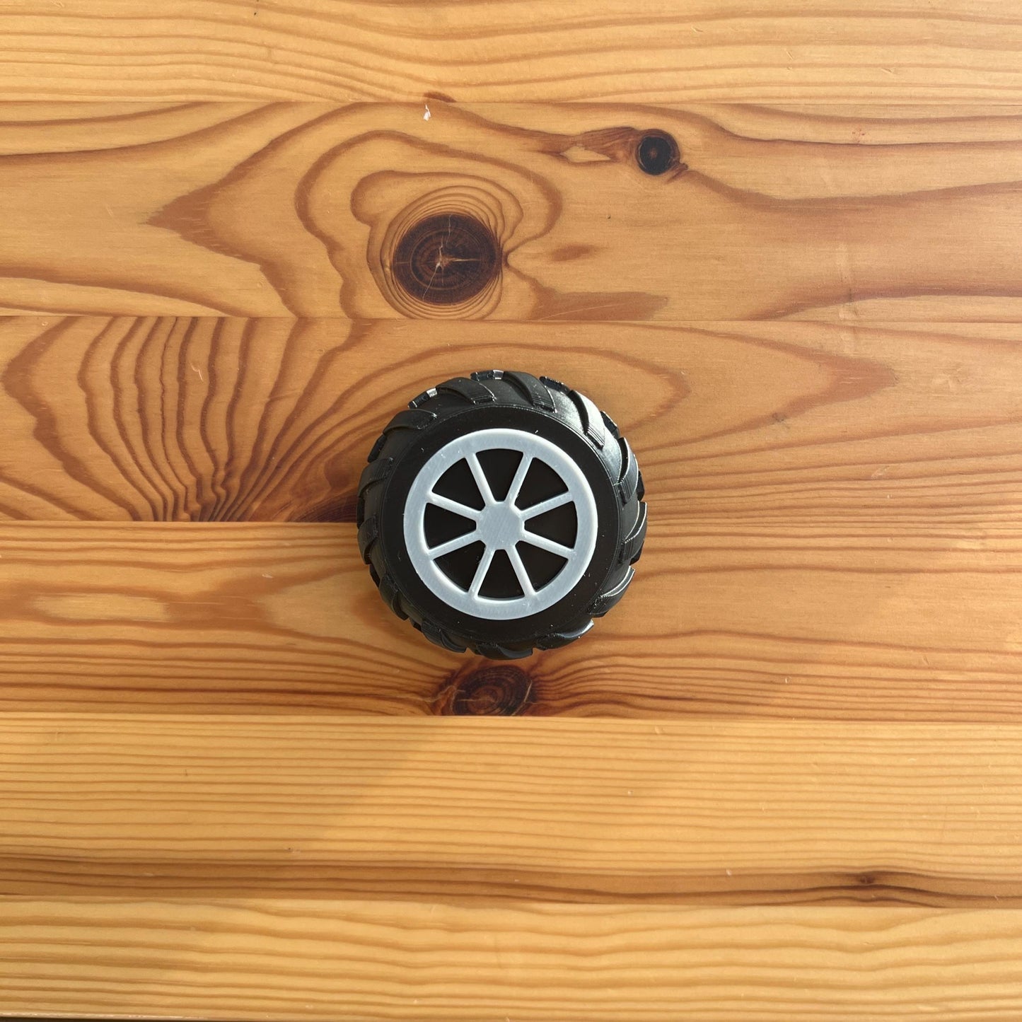 3D Printed Tyre Drawer Pull: Car-Themed Kids' Room Decor