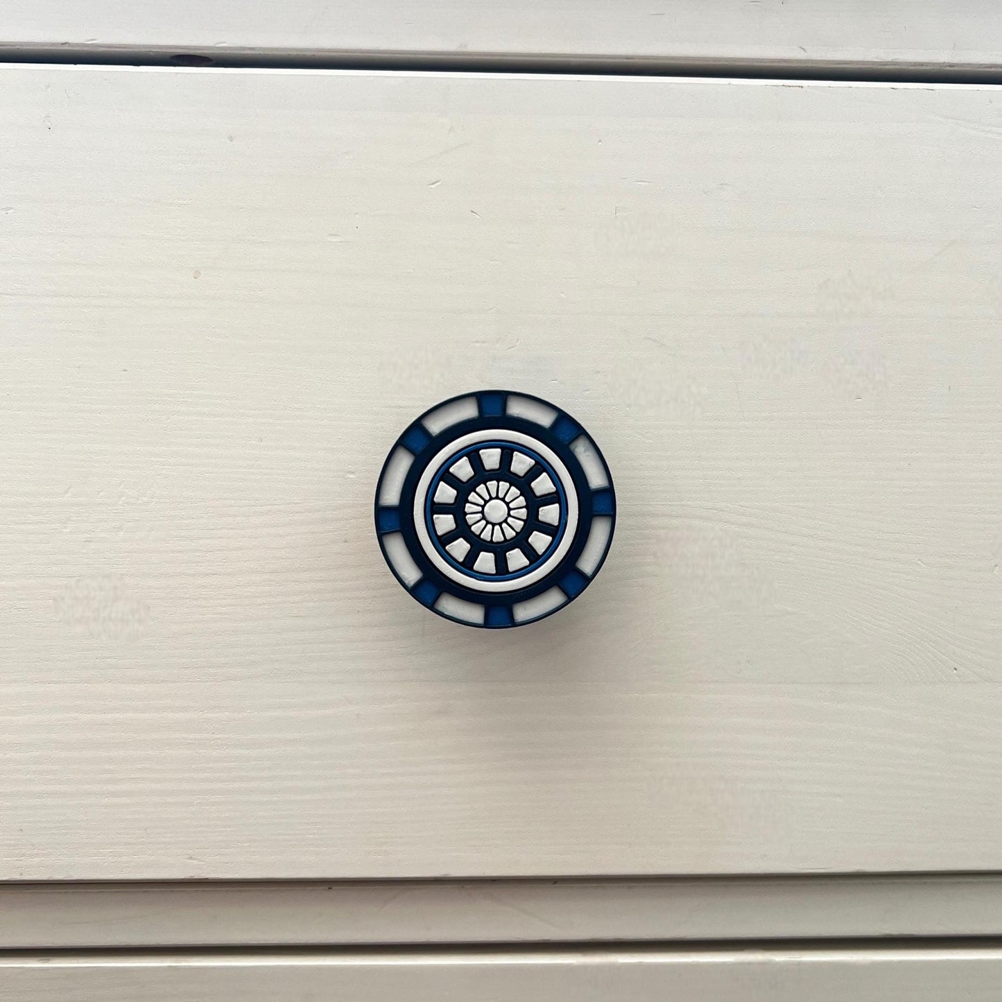 3D Printed Sci-Fi Drawer Pull: Arc Reactor Style Cabinet Knob
