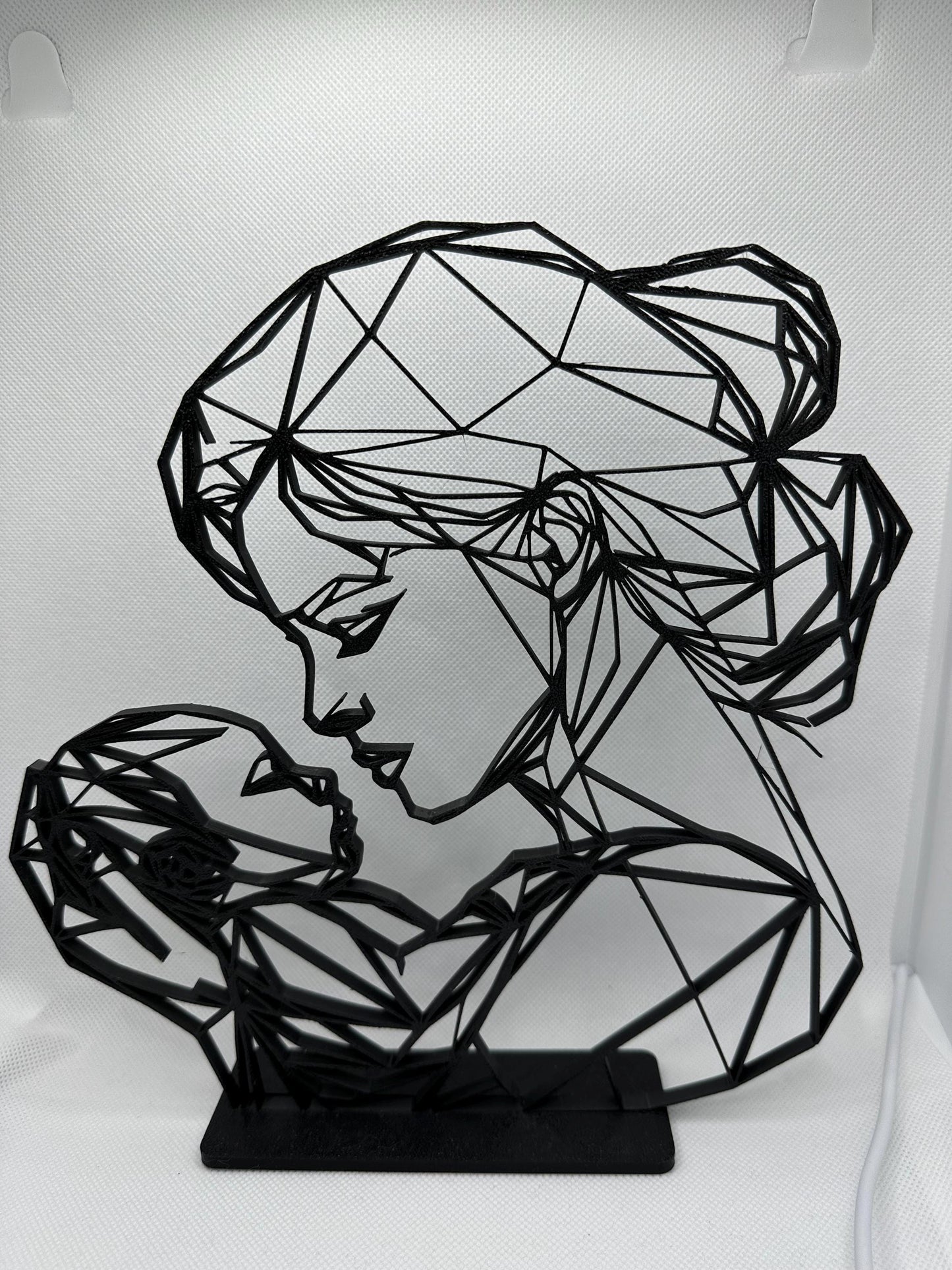 Geometric Mother and Baby Sculpture: Modern 3D Printed Family Art