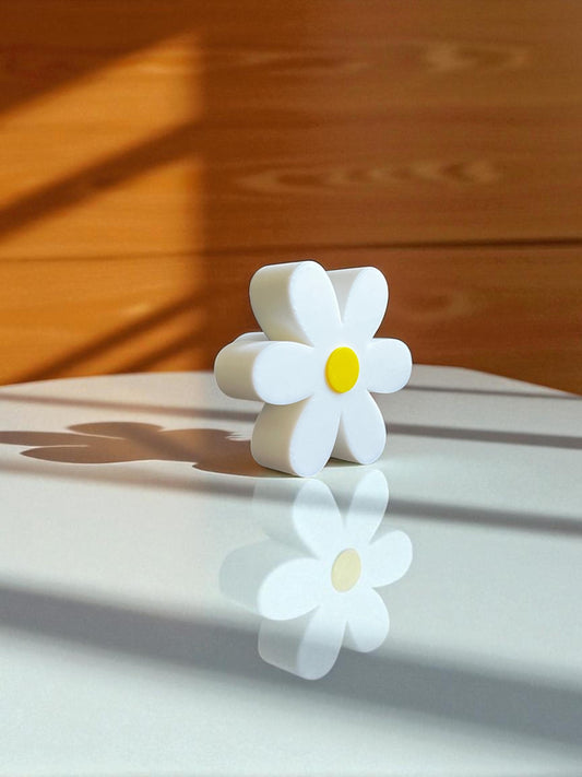 Daisy Drawer Knob – Whimsical White Flower Cabinet Pull with Yellow Center