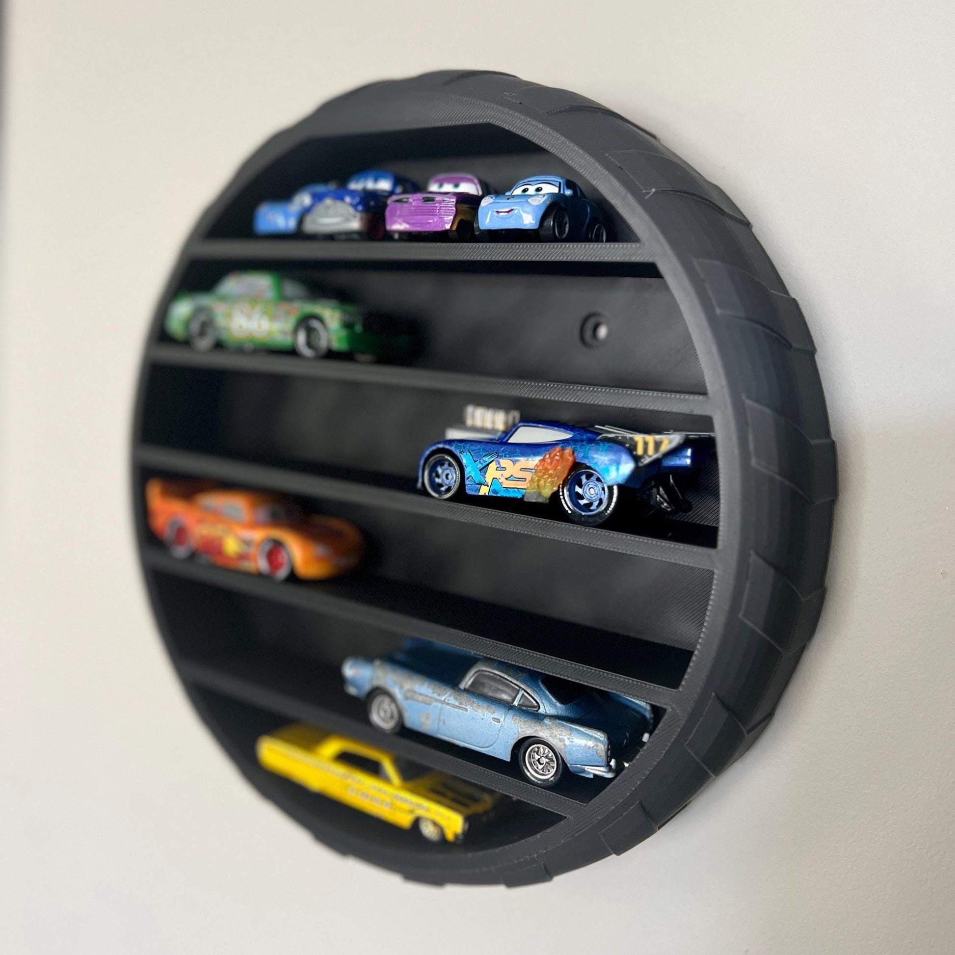 Tyre-Shaped Display Shelf: 3D Printed Wall-Mounted Organizer for Diecast Cars