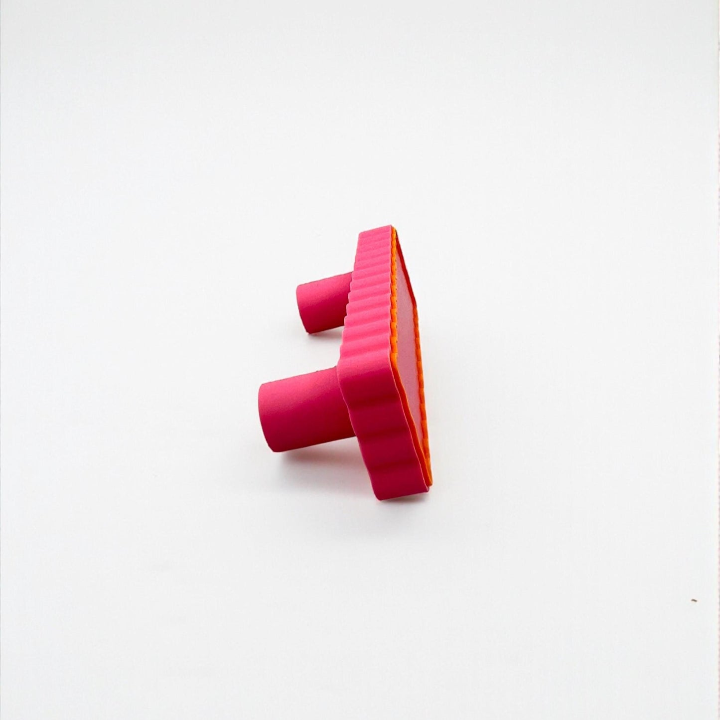 Retro Pink and Orange 3D Printed Drawer Pull – Wavy Scalloped Cabinet Handle for Dresser, Wardrobe, Kitchen Drawers, Nursery Furniture, Kids Room Storage, Craft Cabinet Hardware, Colorful Vintage Style Knob Replacement