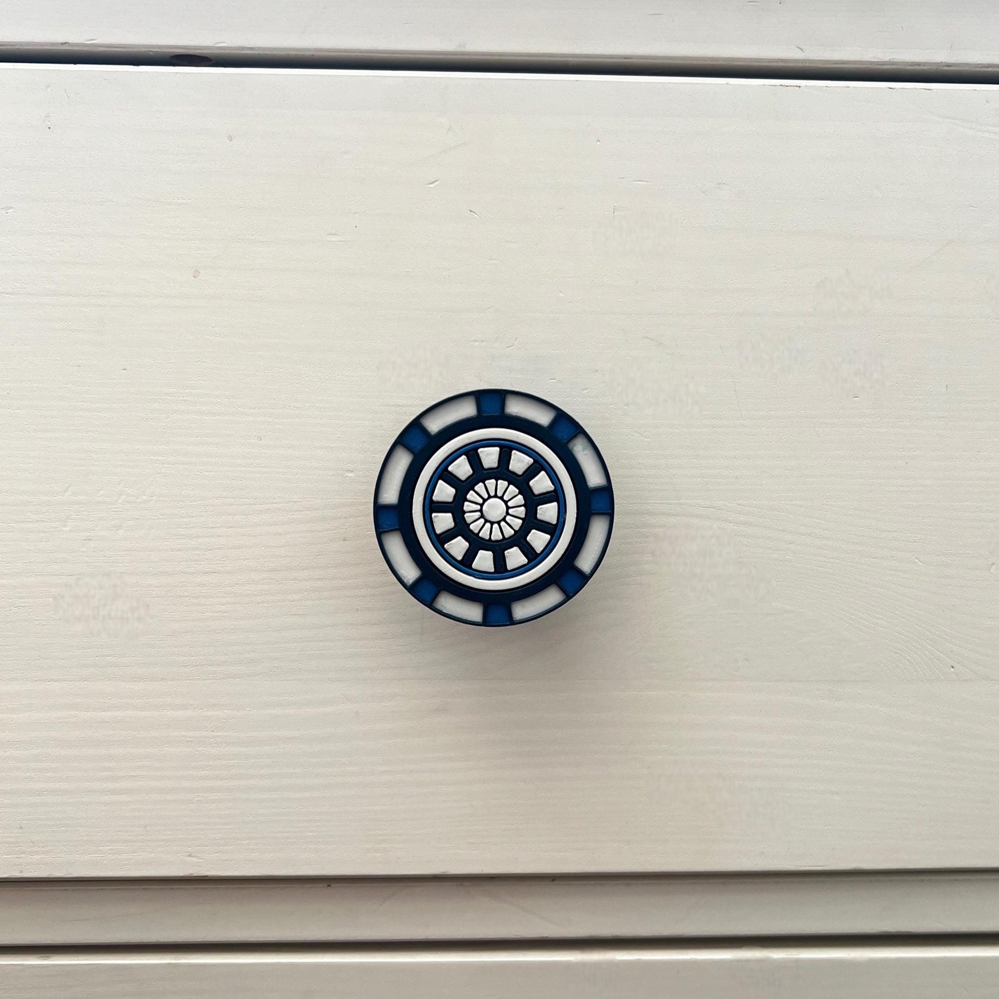 3D Printed Sci-Fi Drawer Pull: Arc Reactor Style Cabinet Knob